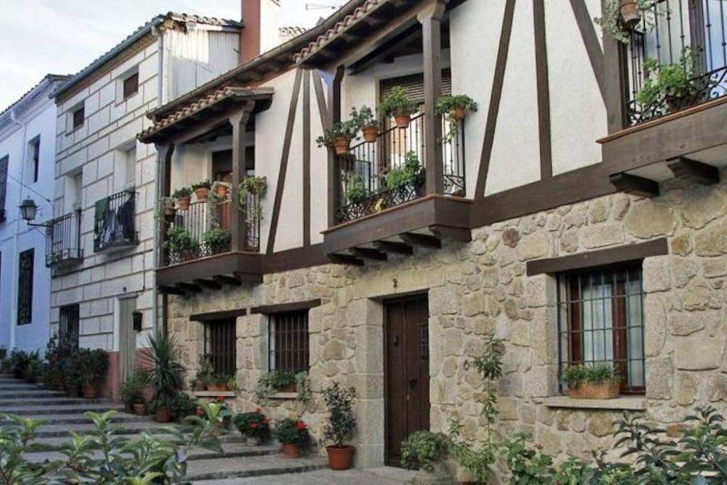 Casa Rural En Candeleda Con Piscina Y Un Maravilloso Jardin Екстер'єр фото