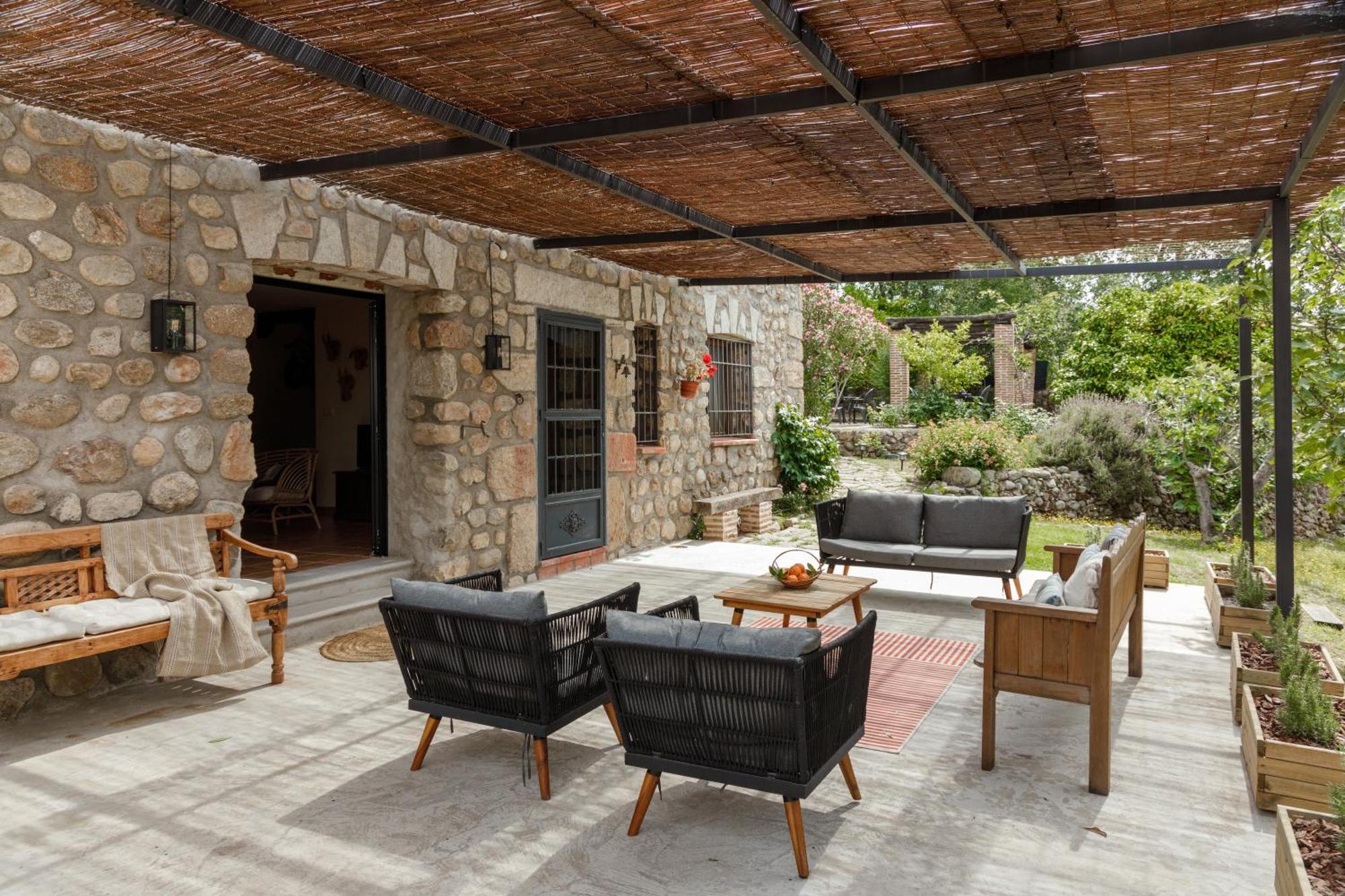 Casa Rural En Candeleda Con Piscina Y Un Maravilloso Jardin Екстер'єр фото